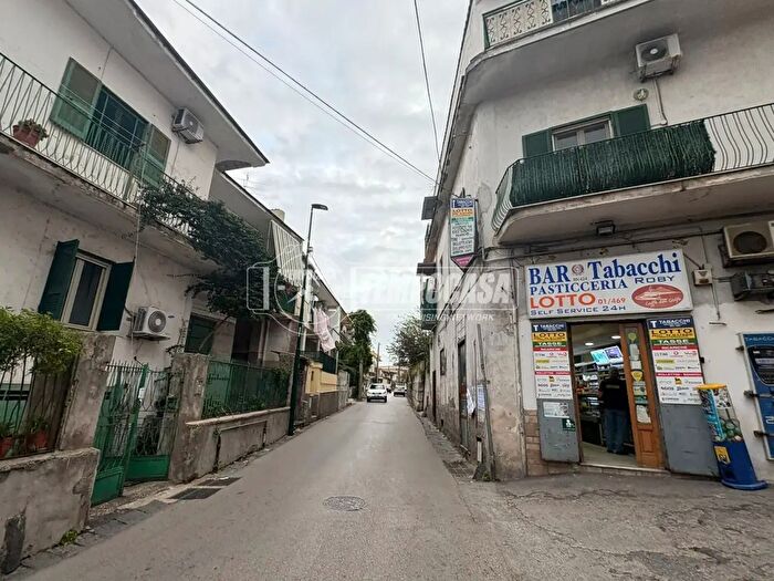 Appartamento bilocale in vendita in Via Comunale San Croce Ad Orsolone, Napoli