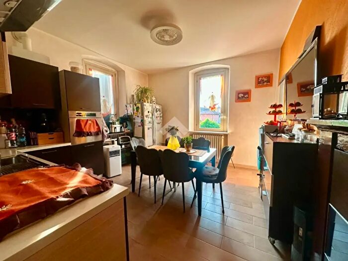Appartamento trilocale in vendita in Via Locatelli, Martinengo