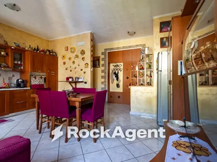 Appartamento trilocale in vendita in Via Antonio Masciari, Catanzaro