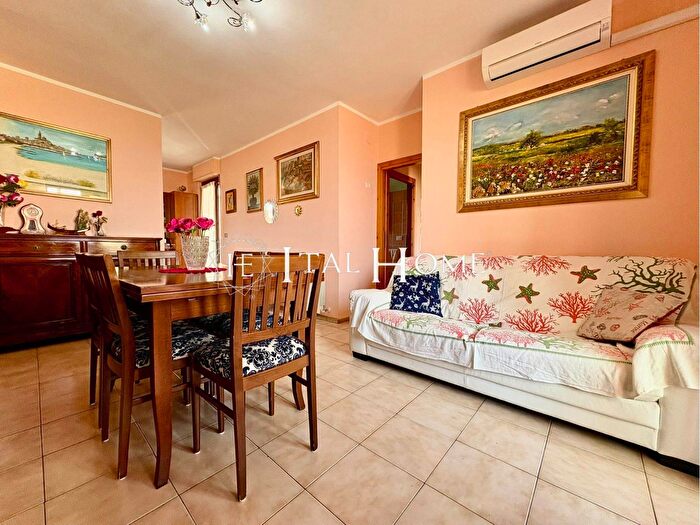 Appartamento con 6 locali in vendita in Alghero