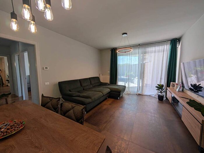 Appartamento trilocale in affitto in Via San Bernardino, Canovine, Bergamo