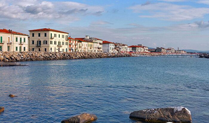 Case in Vendita e in Affitto - 1