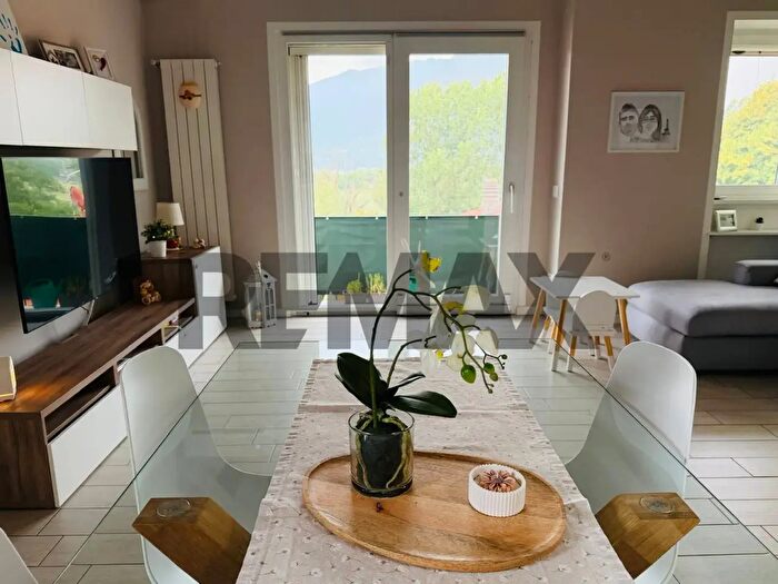 Appartamento trilocale in vendita in Via Canton del Moro, Verbania