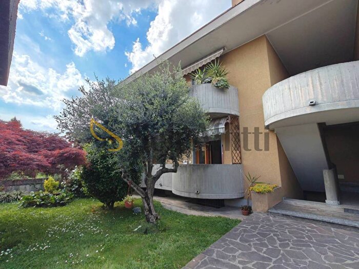 Appartamento trilocale in affitto in Centro, Somma Lombardo