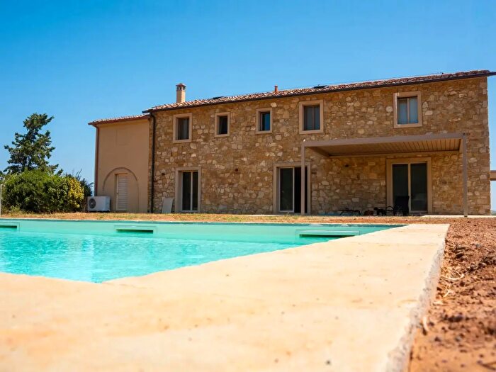 Casa con 9 locali in vendita in Via Vicinale di Poggio Masino, Guardistallo