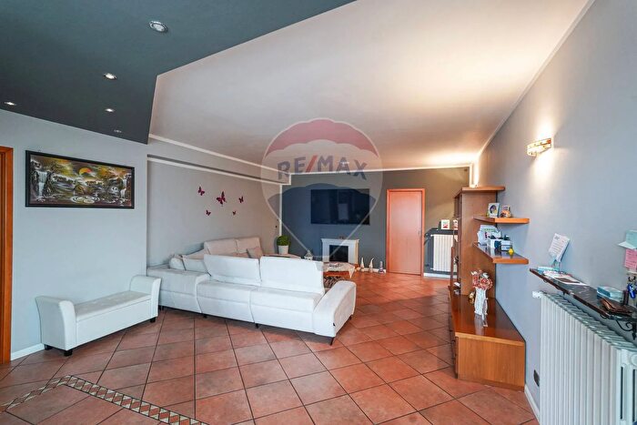 Casa trilocale in vendita in Via Verdello, Ciserano