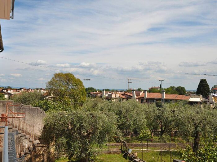 Appartamento trilocale in affitto in Via D Alighieri, Solarolo, Manerba del Garda