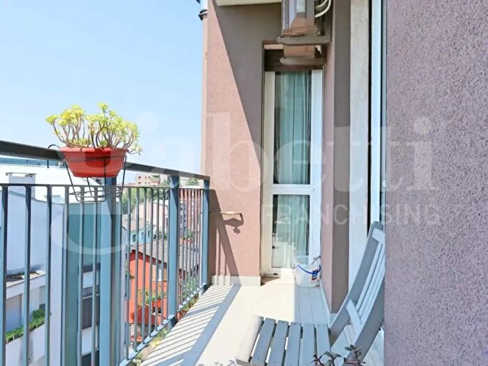 Appartamento trilocale in vendita in Via Carlo Amati, Monza