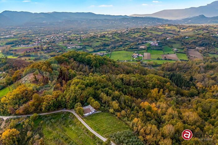 Casa bilocale in vendita in Via Colle Maggio, Gallinaro