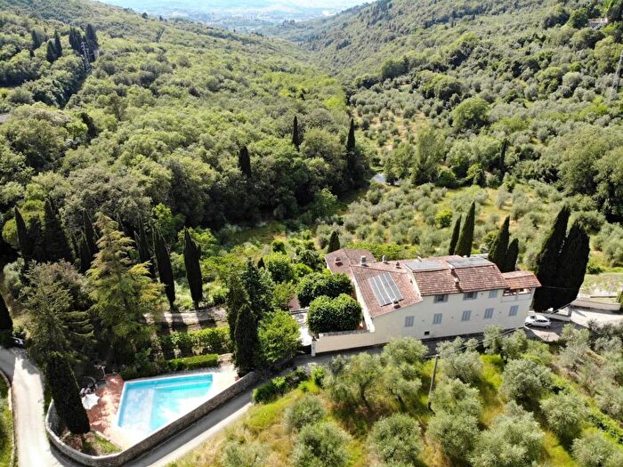 Casa con 6 locali in affitto in Via di Terzano, LApparita Monte Pilli, Bagno a Ripoli