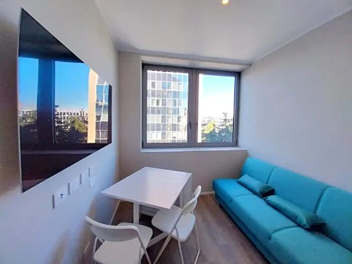 Appartamento bilocale in affitto in Via Muzio Attendolo Detto Sforza, Milano