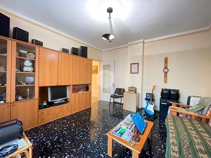 Appartamento trilocale in vendita in Strada Borgo Opaco, Sanremo