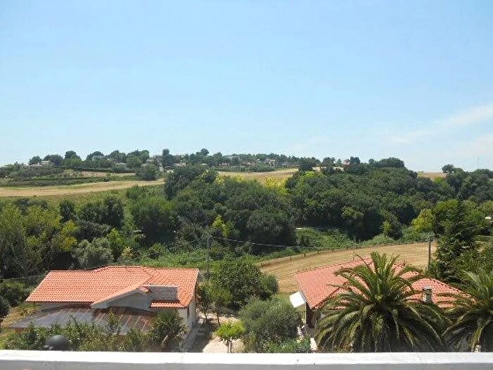 Appartamento quadrilocale in affitto in Numana Paese, Numana