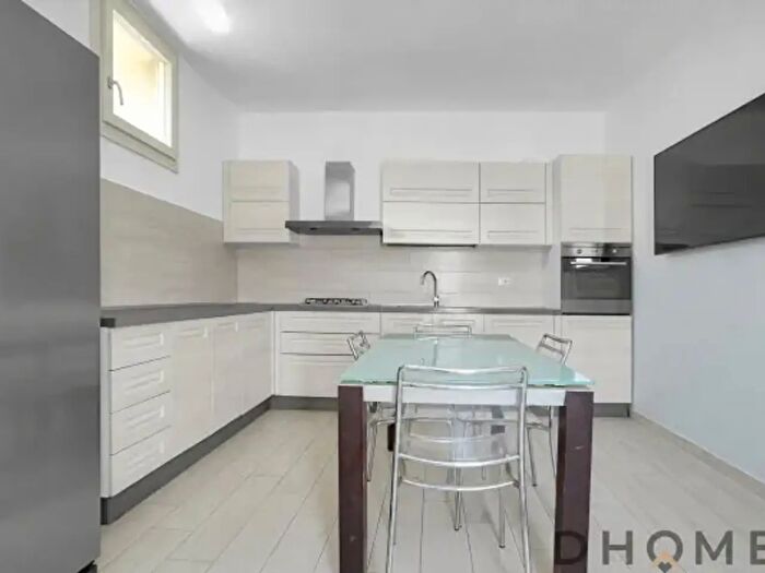 Casa quadrilocale in vendita in Via G Rossini, Locate Di Triulzi