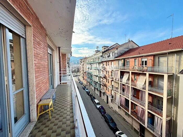 Appartamento trilocale in vendita in Via Vincenzo Porri, Torino