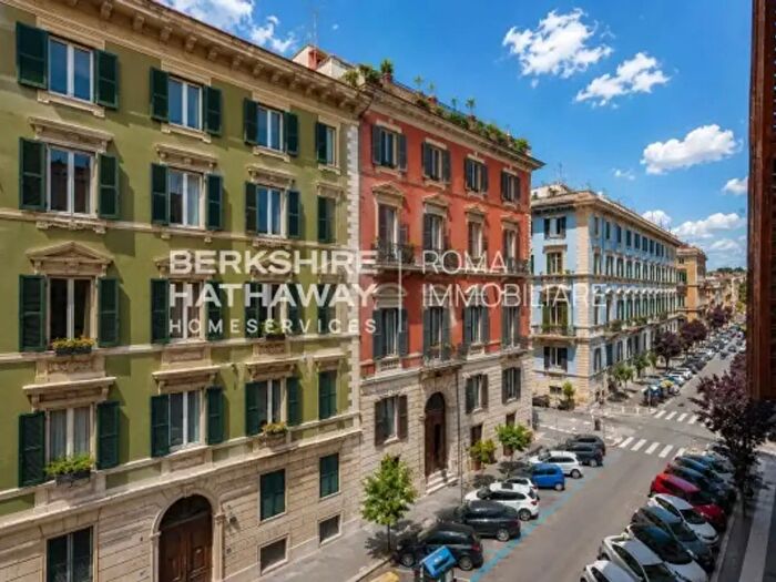 Appartamento con 5 locali in vendita in Piazza dei Quiriti, Roma