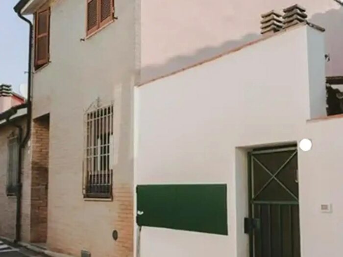 Appartamento bilocale in vendita in Via del Portone, Ravenna