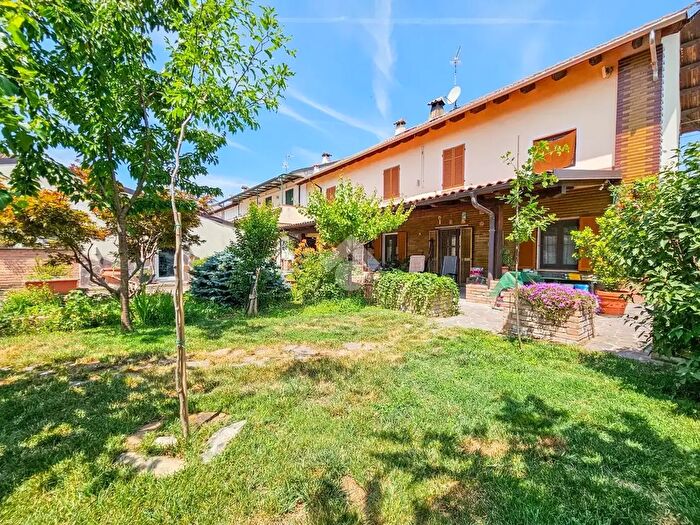 Casa con 7 locali in vendita in Strada Raggi di Mandrogne, Alessandria