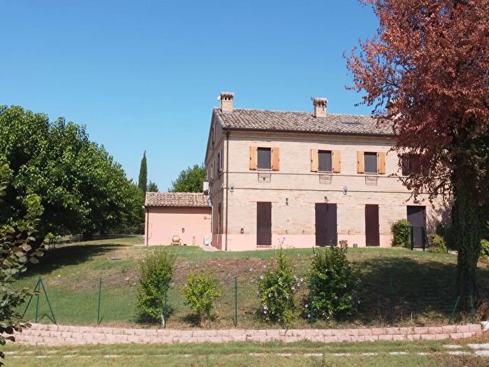 Appartamento con 5 locali in vendita in Via Santa Maria del Fiore, Morro D'Alba