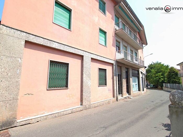 Appartamento trilocale in affitto in Via Baldo degli Ubaldi, San Pietro, Pavia