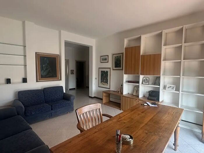 Appartamento quadrilocale in vendita in Via Garibaldi, Pontassieve