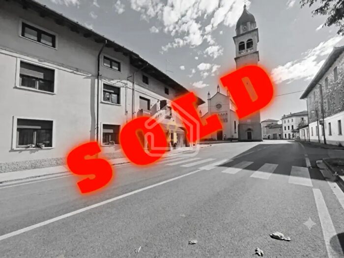 Casa con 5 locali in vendita in Piazza Fontane, Codroipo