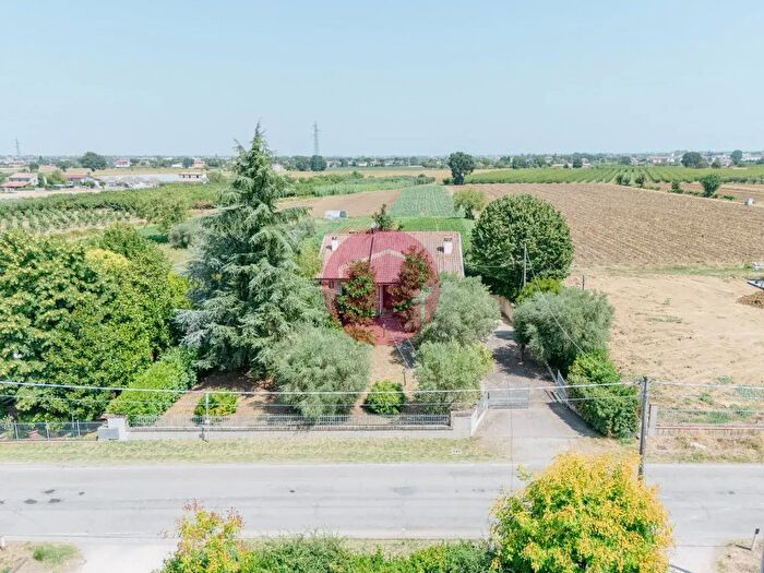 Casa trilocale in vendita in Santarcangelo Di Romagna