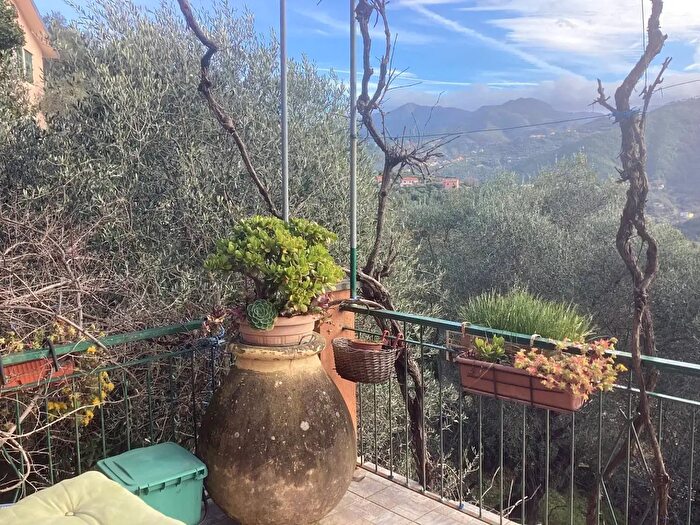 Casa con 5 locali in vendita in Via Villa Carmelo a, Sestri Levante