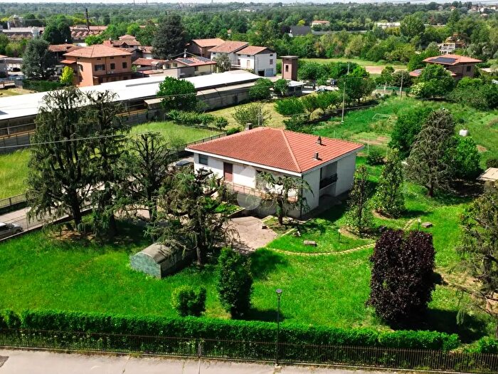 Casa con 5 locali in vendita in Via Bergamo, Pontirolo Nuovo