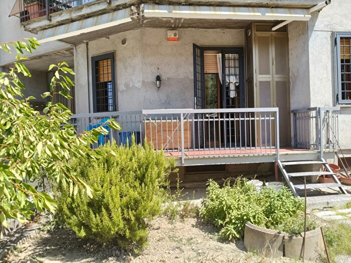 Appartamento con 5 locali in vendita in Via Agostino Arcangeli Carosi, Montecastrilli