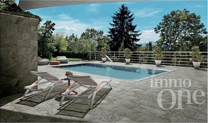 Casa quadrilocale in vendita in Viale del Tirreno, Livorno