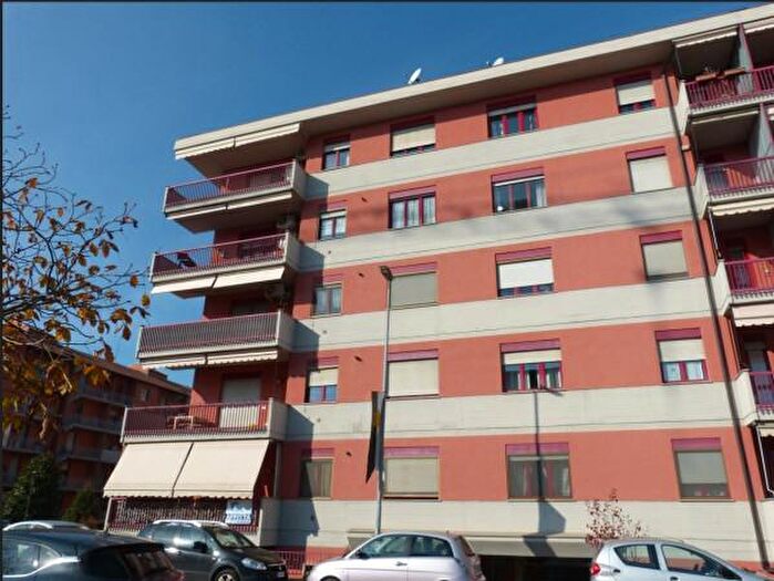 Appartamento con 5 locali in affitto in Via Federico Sacco, Fossano