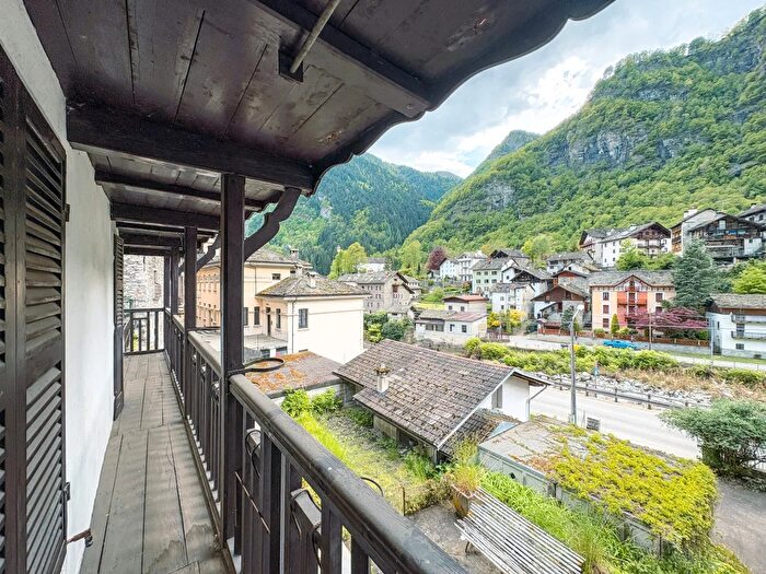 Case in Vendita e in Affitto - 2