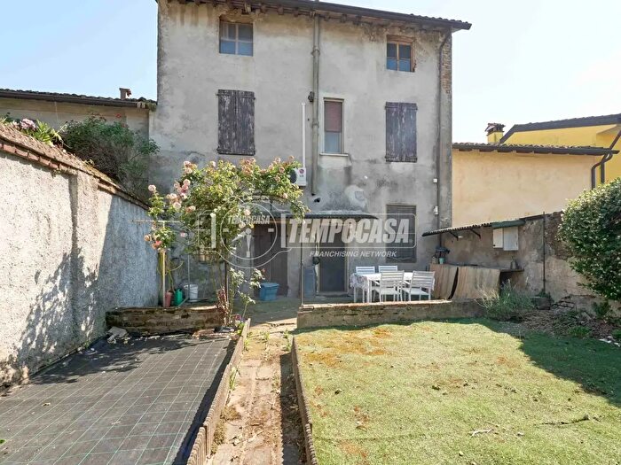 Casa con 5 locali in vendita in Vicolo San Martino, Scandolara Ripa D'Oglio