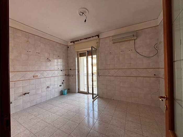 Appartamento quadrilocale in affitto in Via Bengasi, Torre del Greco