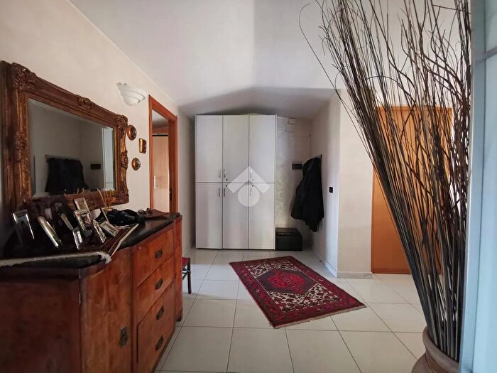 Appartamento quadrilocale in vendita in Via Cavalieri di Vittorio Veneto, Bronte