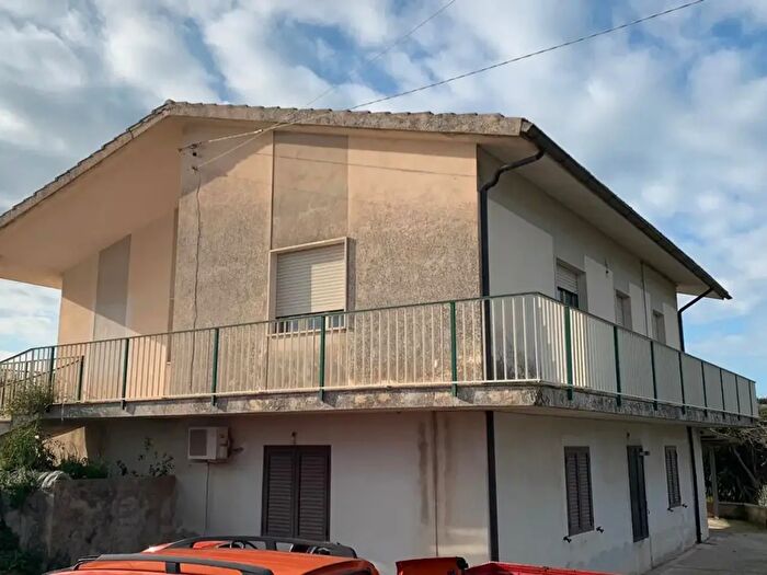 Casa con 5 locali in vendita in Via Comunale Palazzella Scalonazzo, Modica