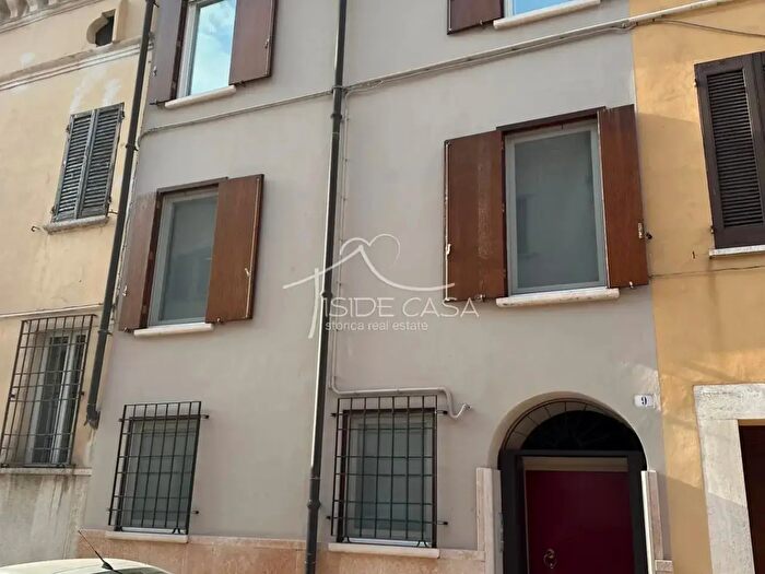 Appartamento trilocale in vendita in Mantova