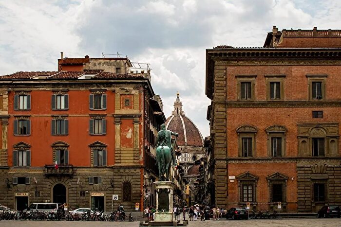 Appartamento con 5 locali in vendita in Via San Gallo Firenze, Firenze