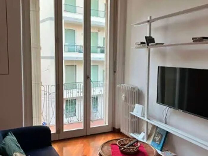 Appartamento bilocale in affitto in Via Disciplini, Milano