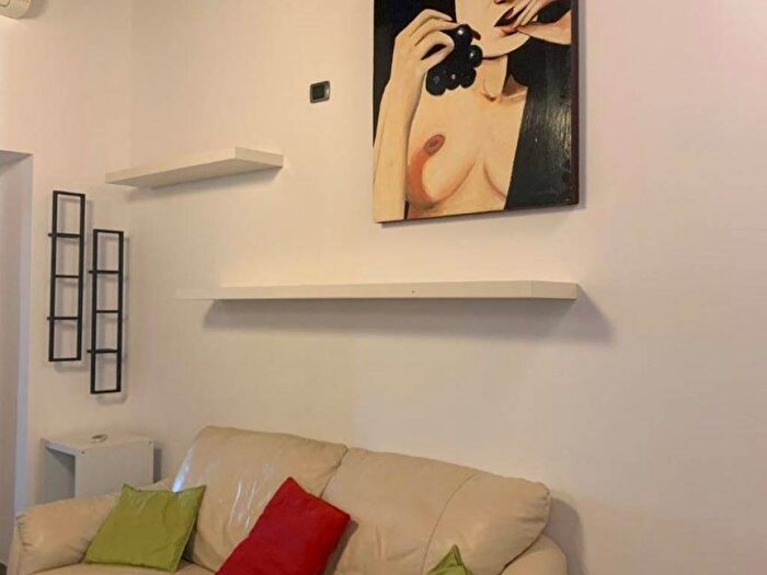 Appartamento bilocale in affitto in Via Bonaventura Zumbini, Barona, Milano