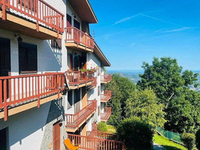 Appartamento bilocale in vendita in Via Fontana Sistina, Monastero Di Lanzo