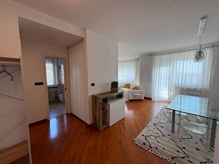 Appartamento trilocale in affitto in Corso Alcide De Gasperi, Centro Città San Paolo, Biella