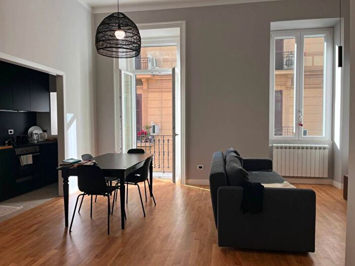 Appartamento quadrilocale in affitto in Viale Privato delle Fiorentine a Chiaia, Chiaia, Napoli