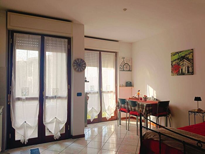 Appartamento monolocale in affitto in Via Giovanni Keplero, Bernate La Ca', Arcore