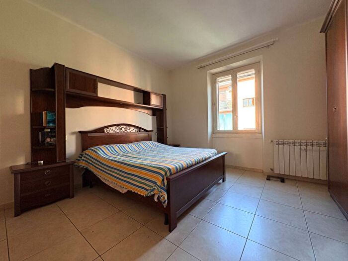 Appartamento trilocale in affitto in Via Umberto Olevano, Città Giardino, Pavia