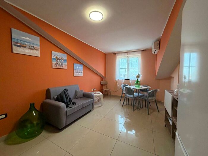 Casa bilocale in affitto in Via Silvio Buonincontro, Acerra
