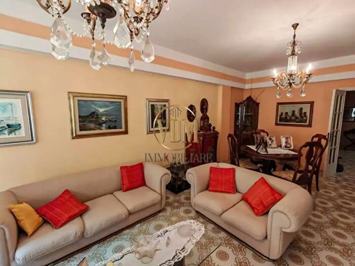 Appartamento con 5 locali in vendita in Via XI Maggio, Marsala