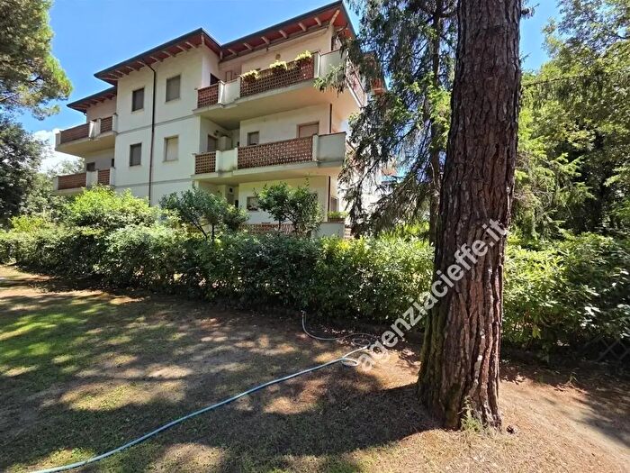 Appartamento trilocale in vendita in Massa