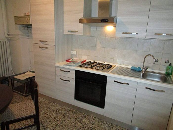 Appartamento quadrilocale in affitto in San Faustino, Modena
